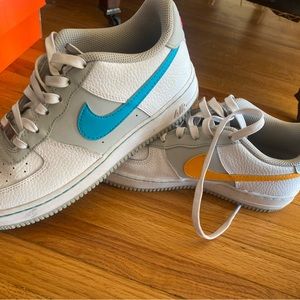Nike Air Force 1 - Like New